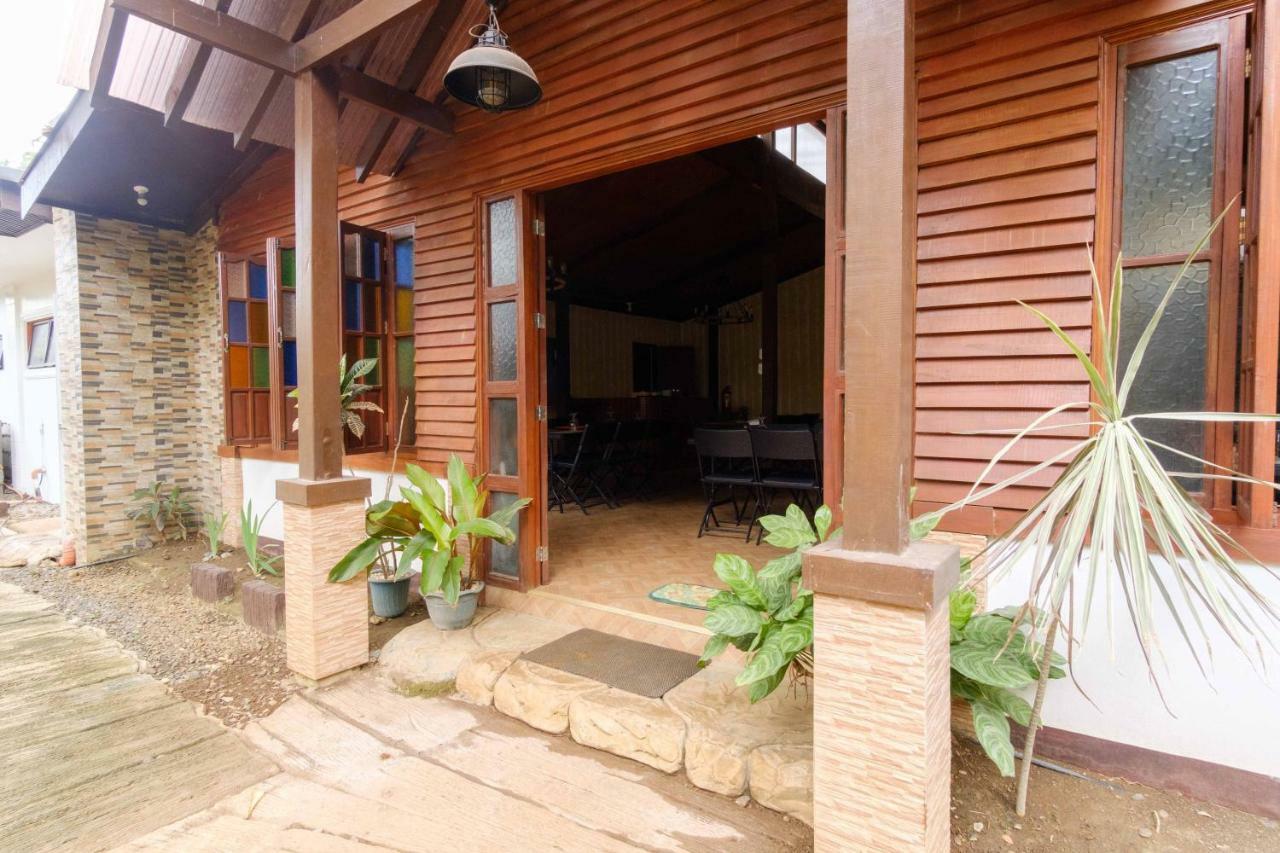Reddoorz Premium @ Abueg Road Extension Puerto Princesa Zewnętrze zdjęcie